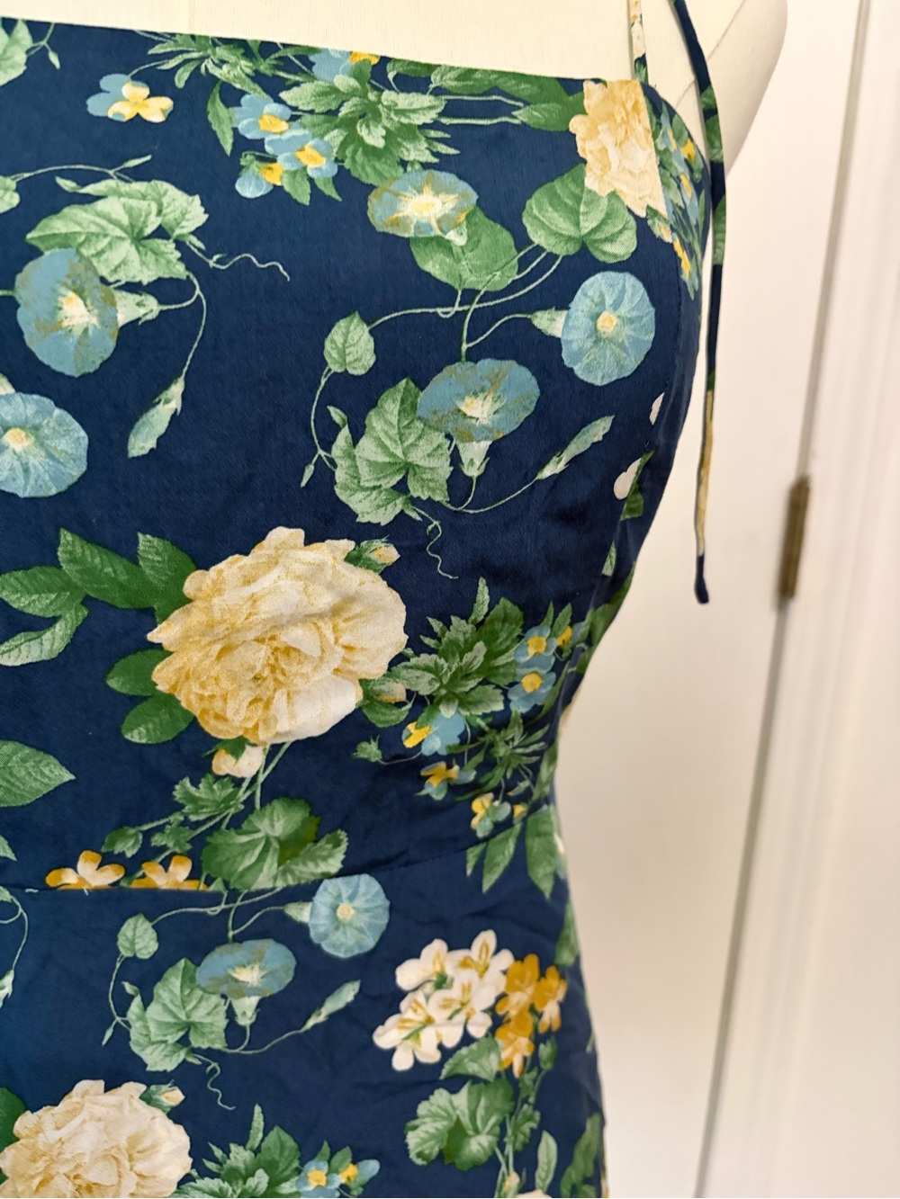 Navy Yellow Roses Floral Tie-Shoulder Mini Dress, NWT, Medium - Picture 5 of 11
